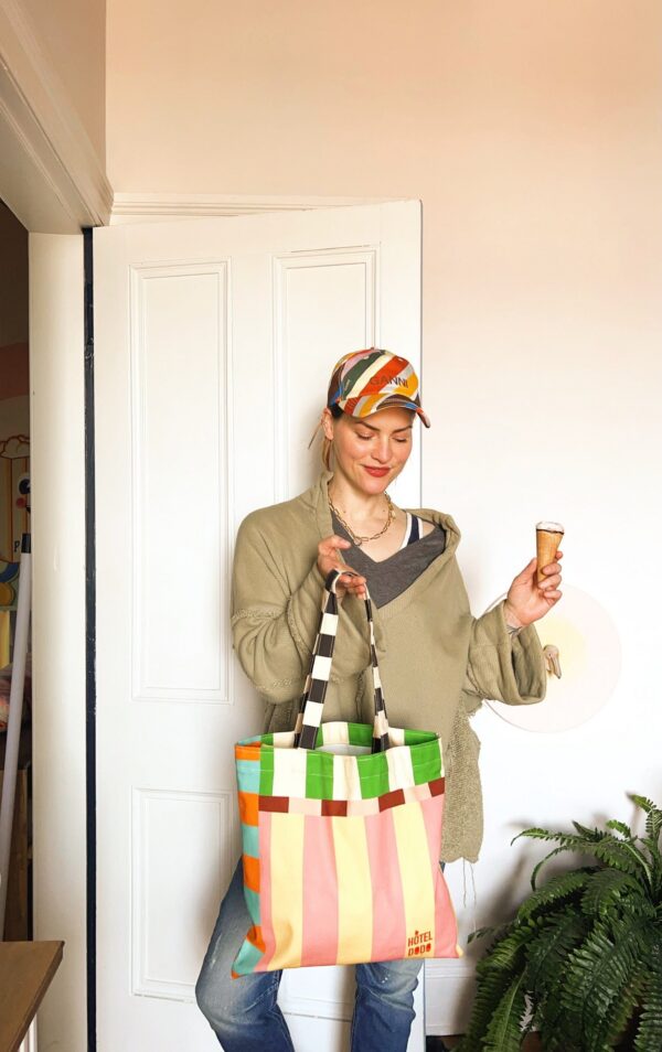 7525-jolly-stripes-takeaway-tote-bag-5056472908059-39202678145273-2.jpg