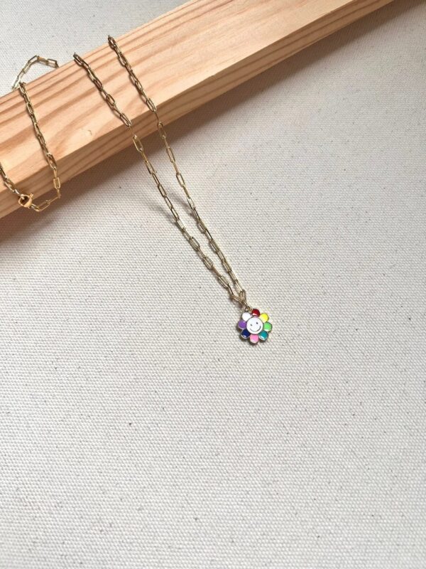 7714-small-paperclip-60cm-happy-flower-necklace-5056472913480-41371323859193-2.jpg