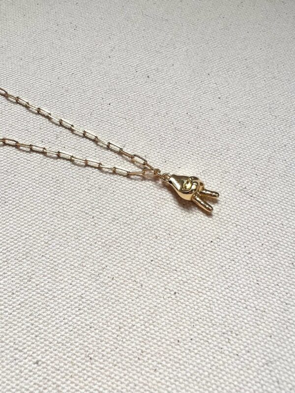 7721-peace-out-necklace-5056472913886-41371444969721-3.jpg